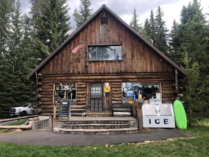 The building at Lava Lake Resort.