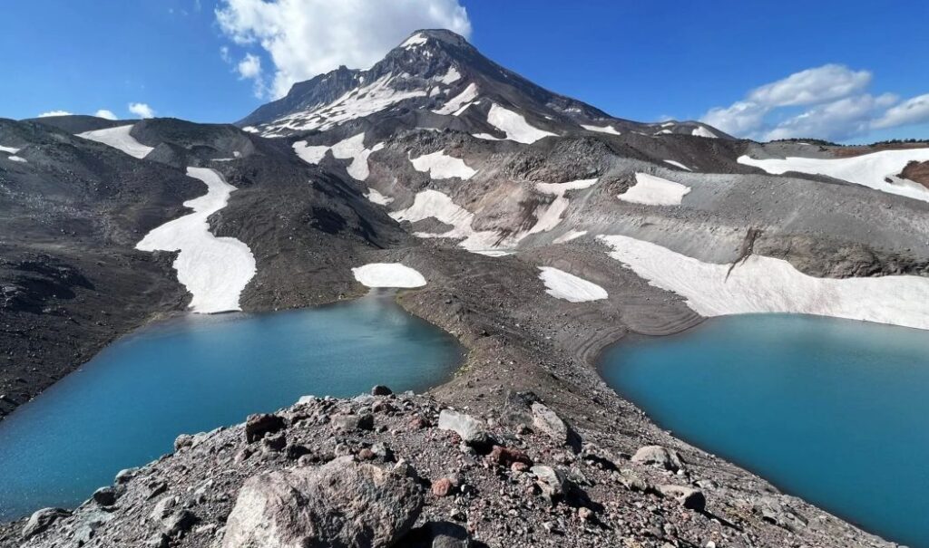 Views of Chambers Lakes and Middle Sister.