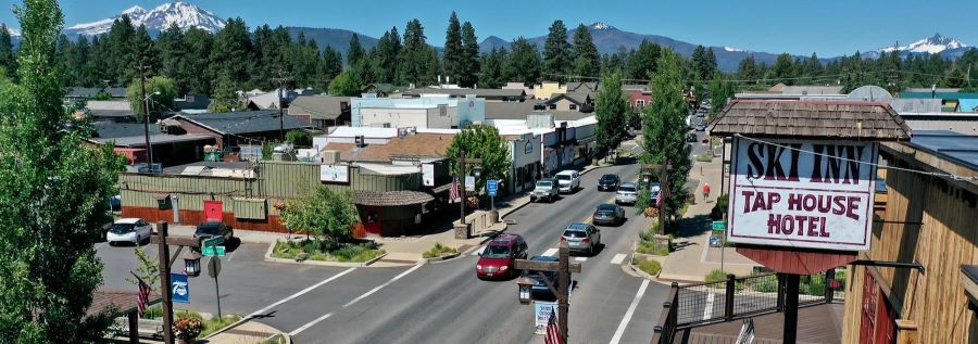 Ski Inn Taphouse Hotel Sisters Oregon