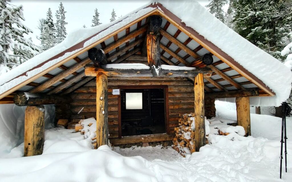 One of the warming huts at Edisson Butte Sno Park.