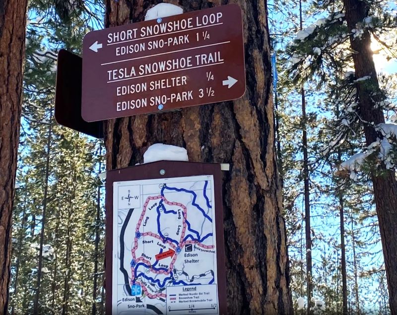 Signage on the cross-country ski trails at Edison Butte Sno park.