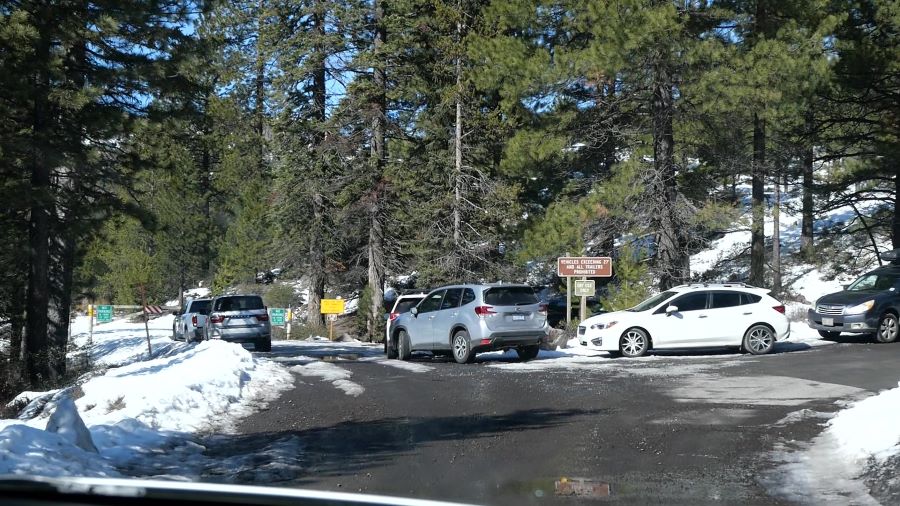 The parking lot at Skyliner Sno Park