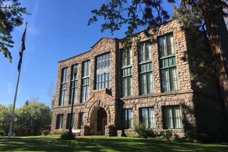 Deschutes Historical Museum