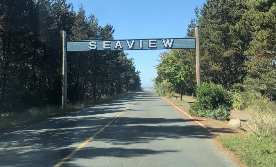 Seaview approach to the beach in Seaview Washington