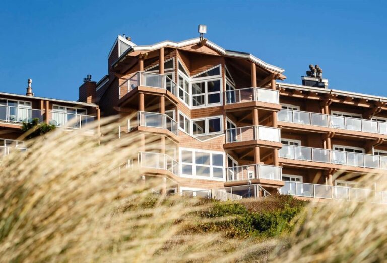 20+ Things to do in Newport Oregon | 2025 Visitor's Guide (+Map)