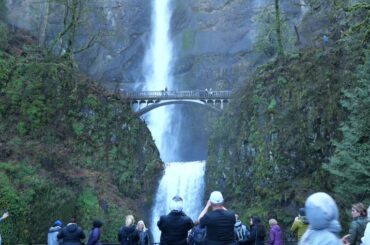 Visitors at the base of Multomah Falls