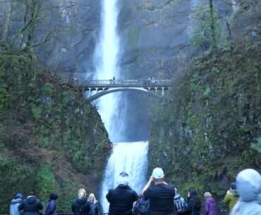 Visitors at the base of Multomah Falls