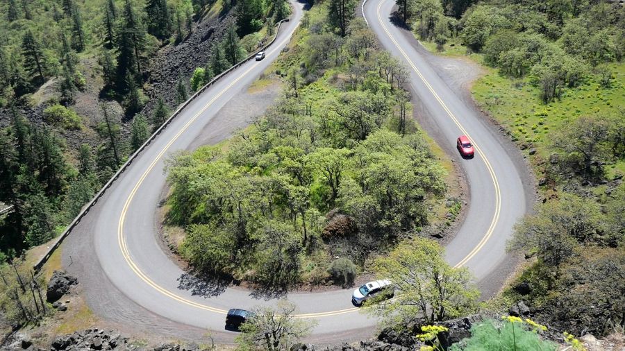 Views of the Historic Columbia Gorge Highway from Rowena Crest Viewpoint.