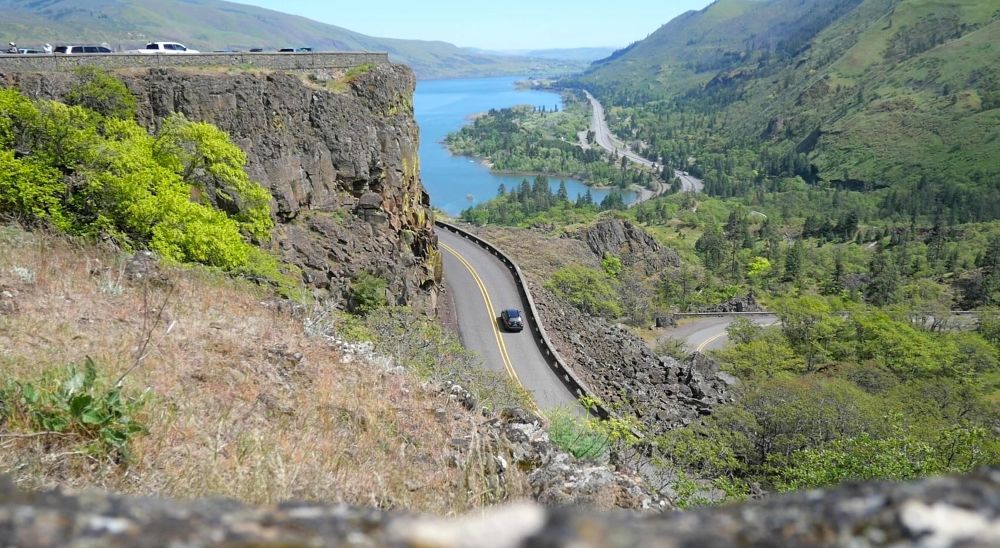 Views from the Rowena Crest Viewpoint.