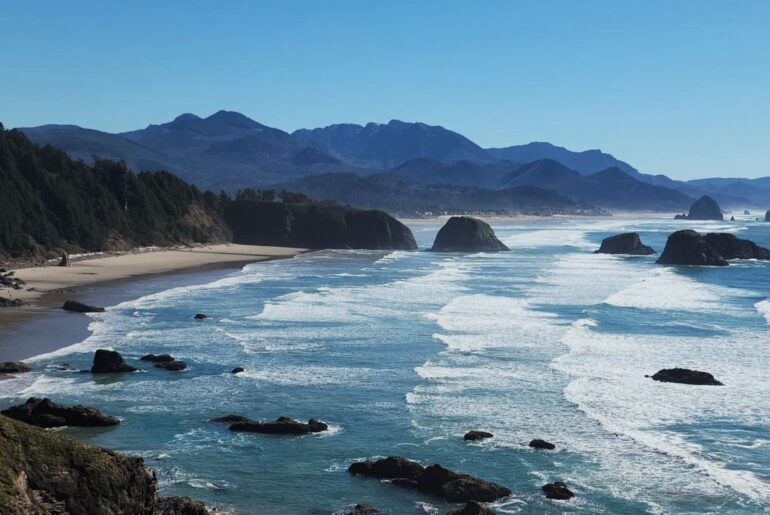 Views looking south from the Ecola State Park Viewpoint. This is the start of some of the best hikes near Cannon Beach.