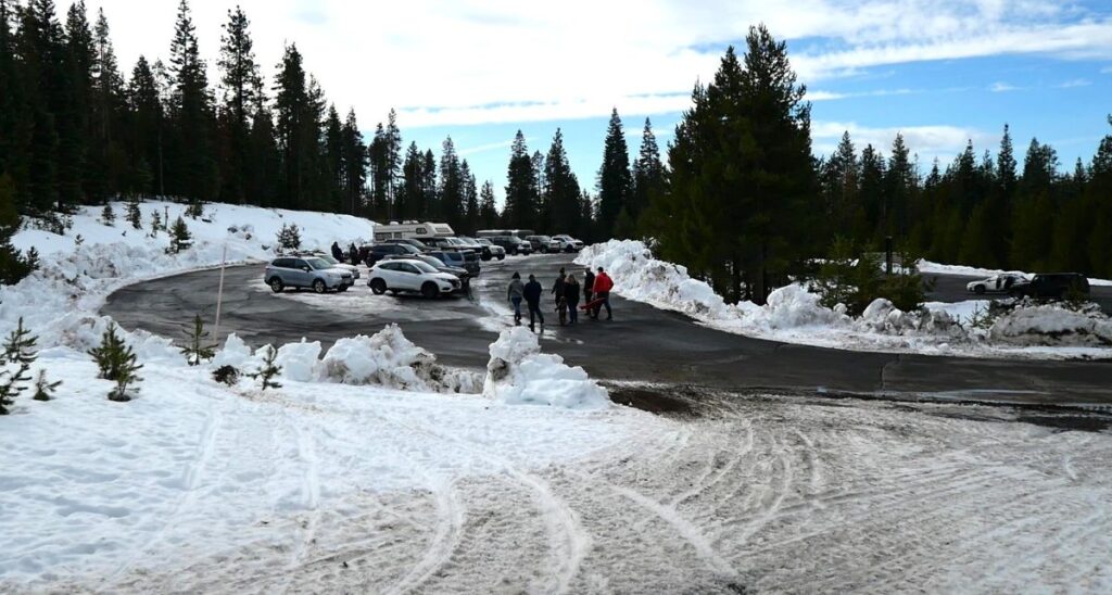 The parking lot at Ten Mile Sno-Park.